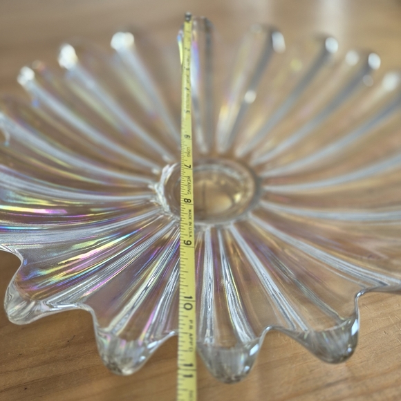 Vintage irridescent Carnival Glass Bowl - Picture 6 of 7